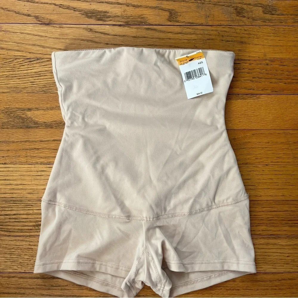 NEW Maidenform Control High Waist Boyshort FL2107 Nude Small NWT